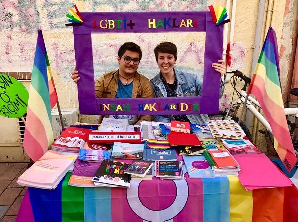 Haber | Çanakkale sokakları gökkuşağına boyandı